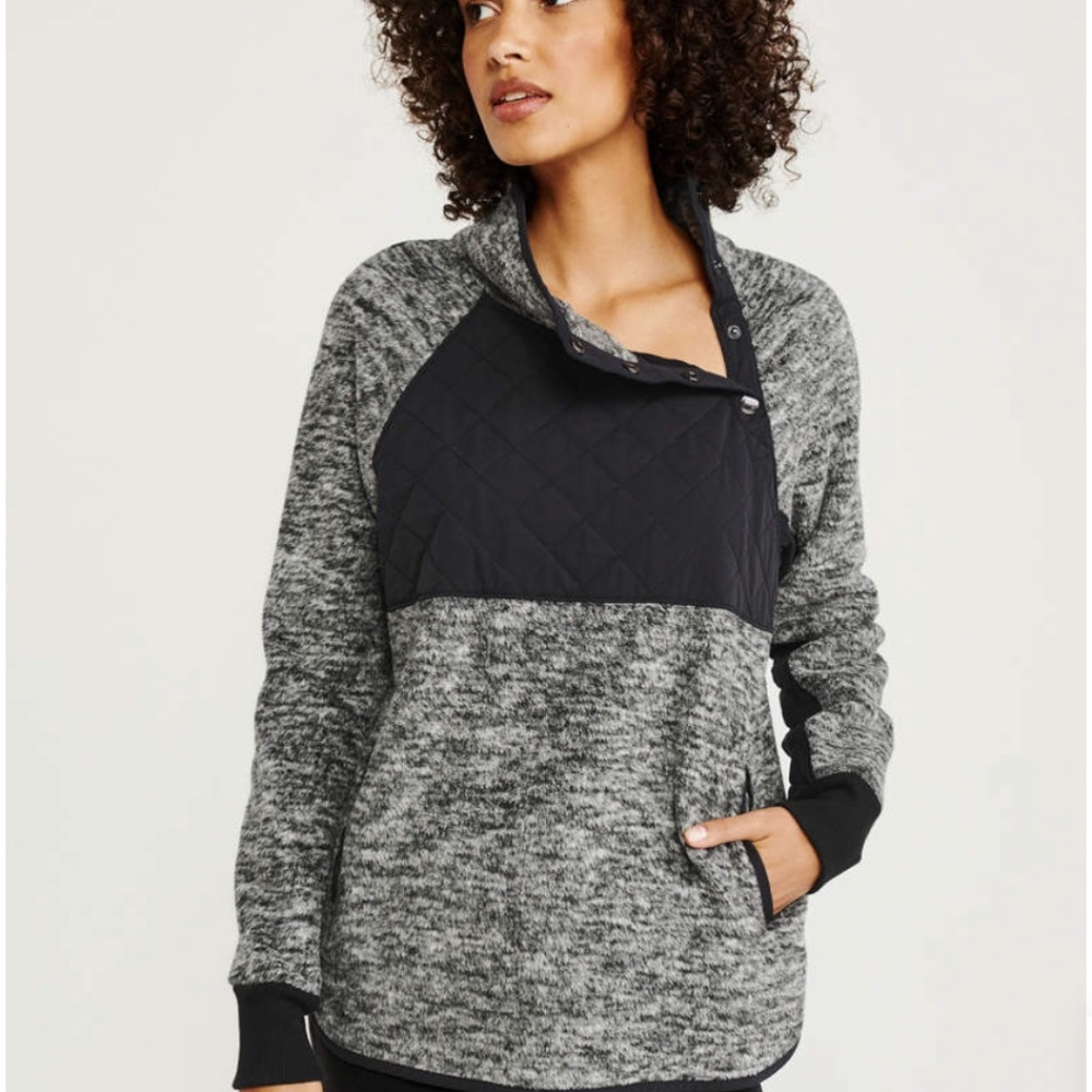 Abercrombie & Fitch Asymmetrical Snap-Up Fleece